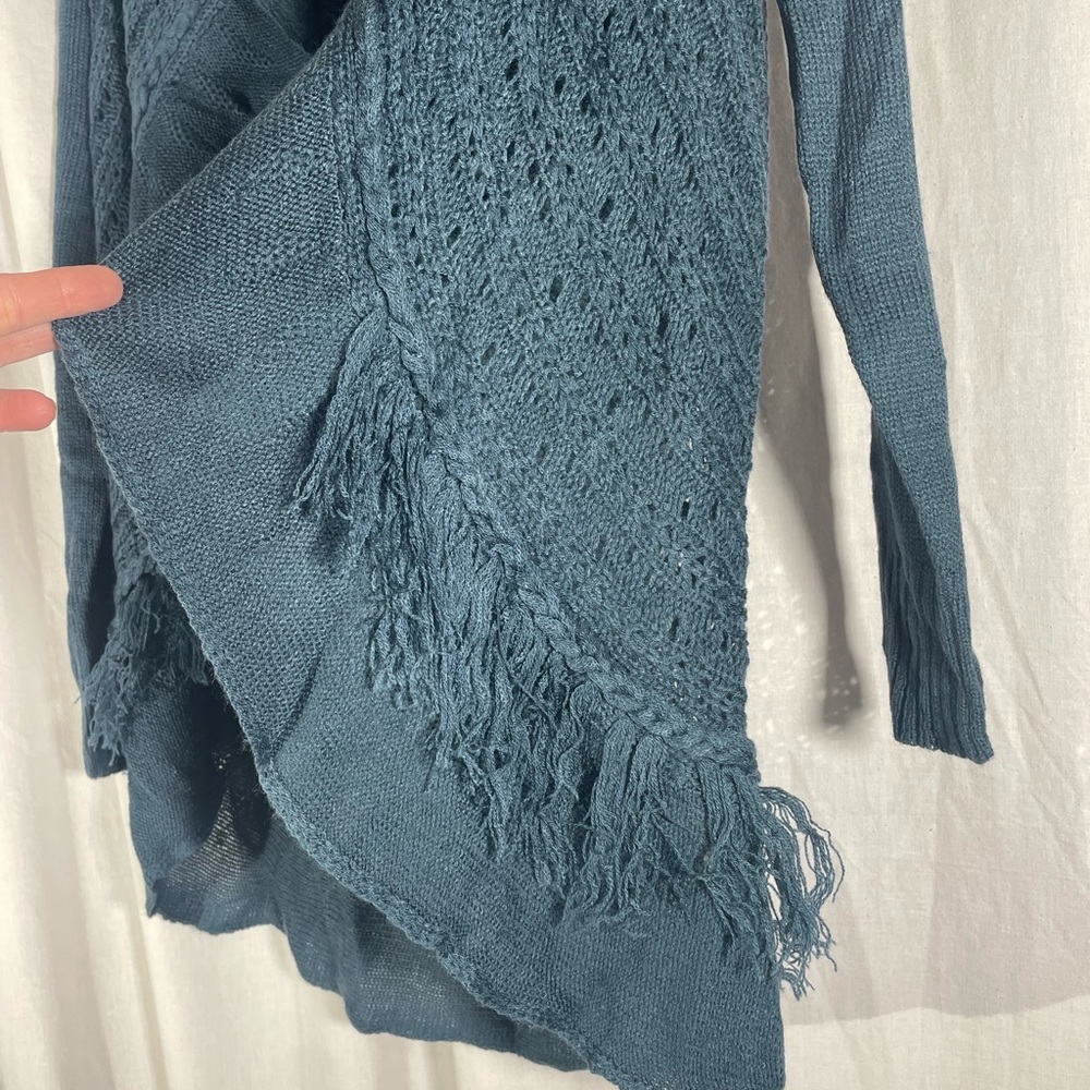 Open Front Fringe Cardigan With Pattern Back - Picture 4 of 8